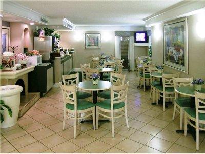 Hotel La Quinta By Wyndham Denver