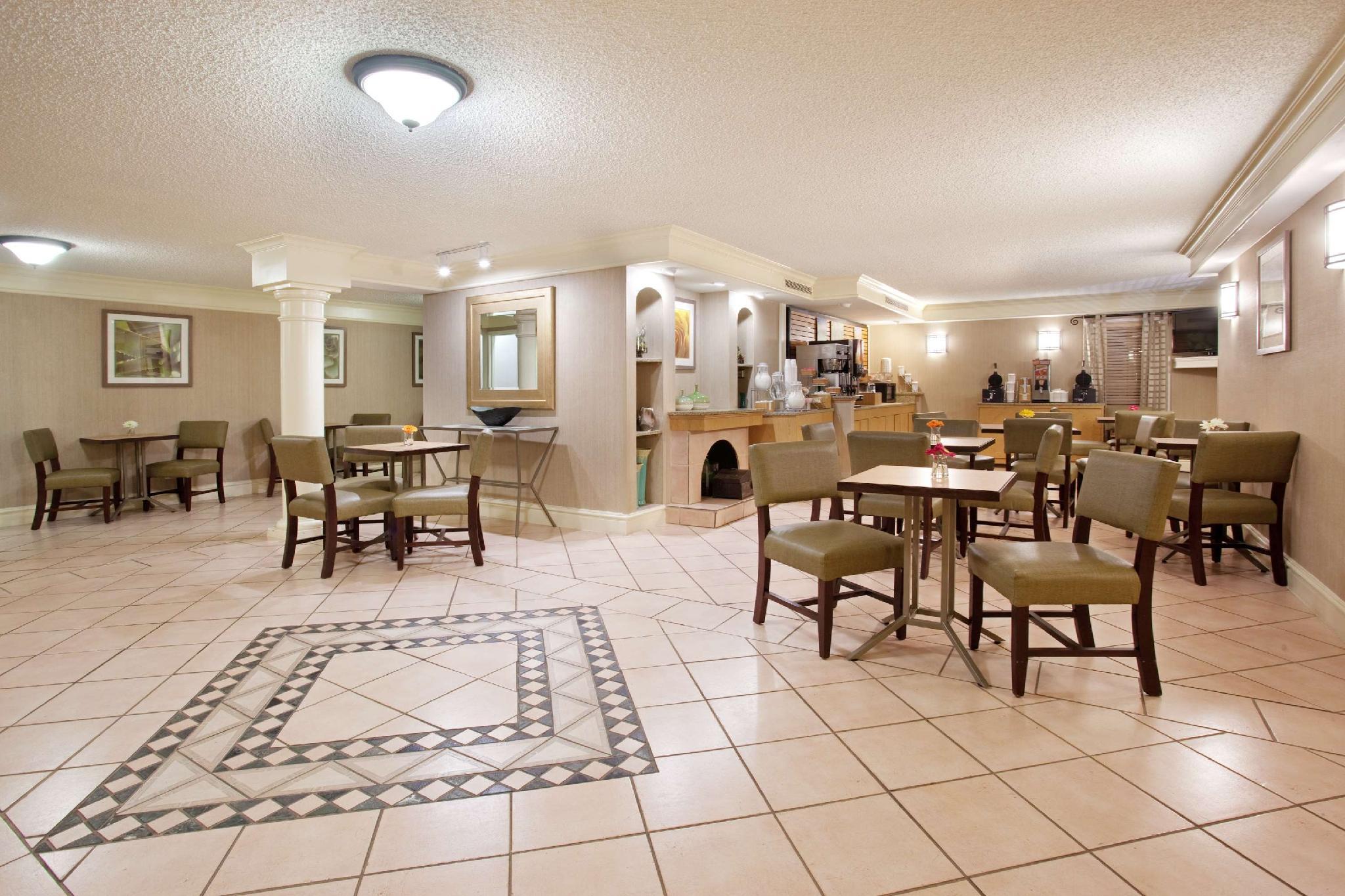 La Quinta By Wyndham 2* Denver