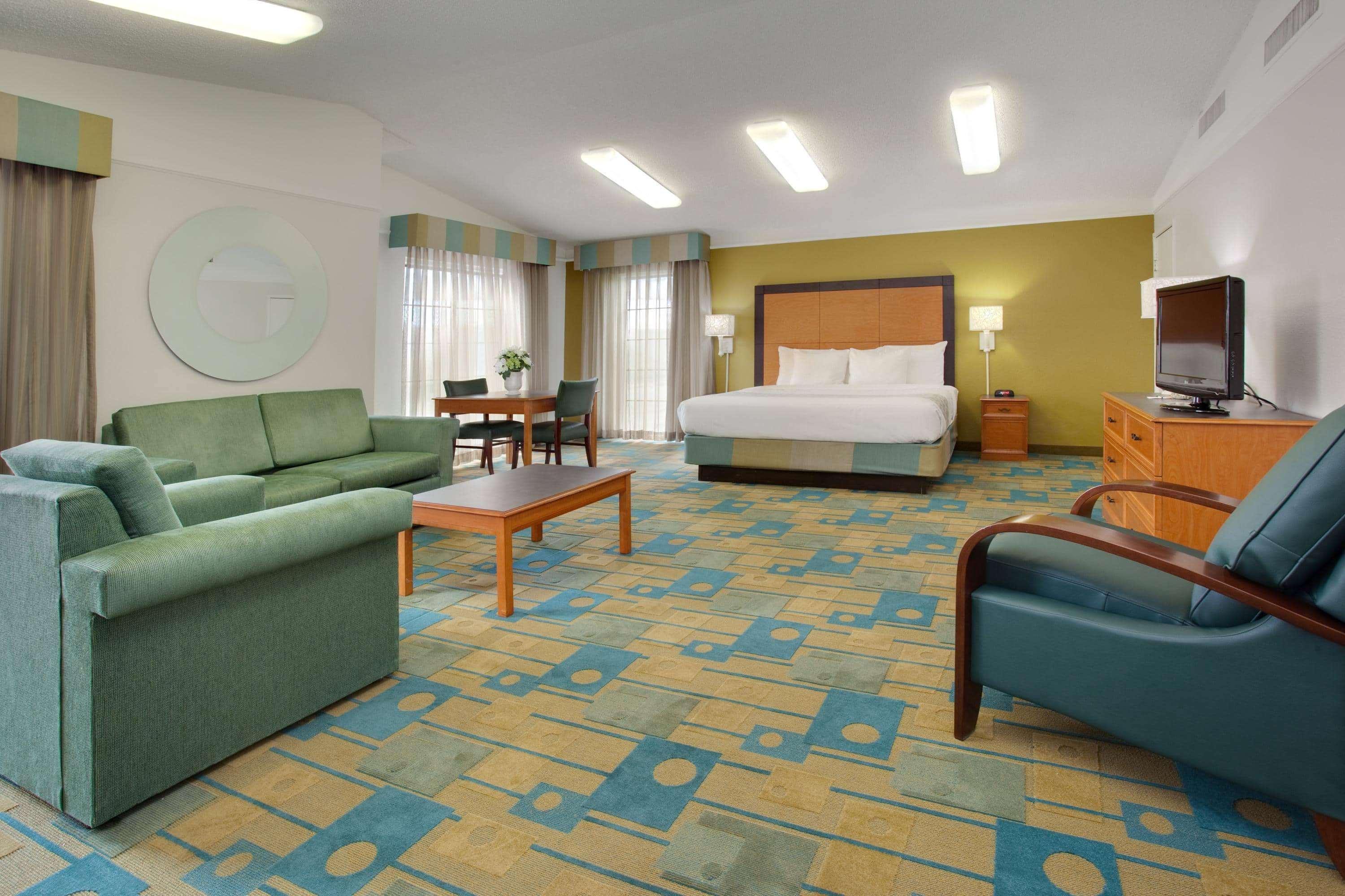 La Quinta By Wyndham Denver