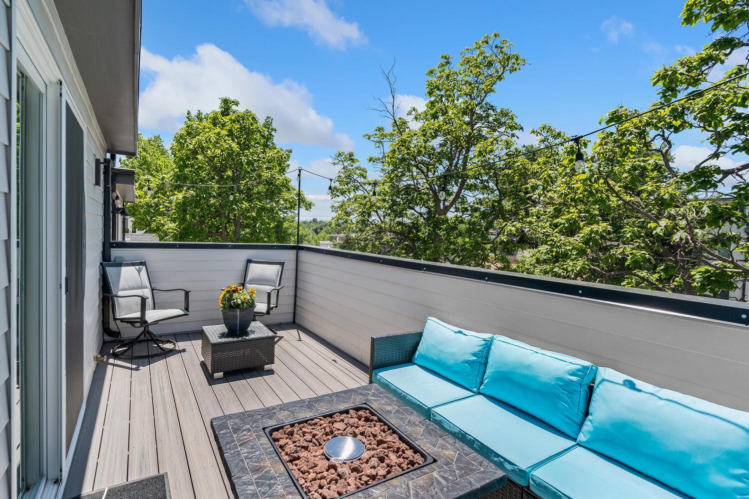 Stunning 3bd 3.5 Ba - 10 Min To Downtown! Garage! Casa de férias *
