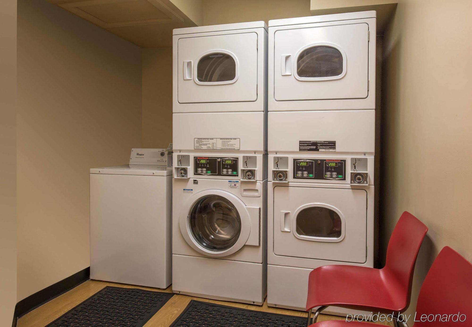 Hotel Suburban Tech Center