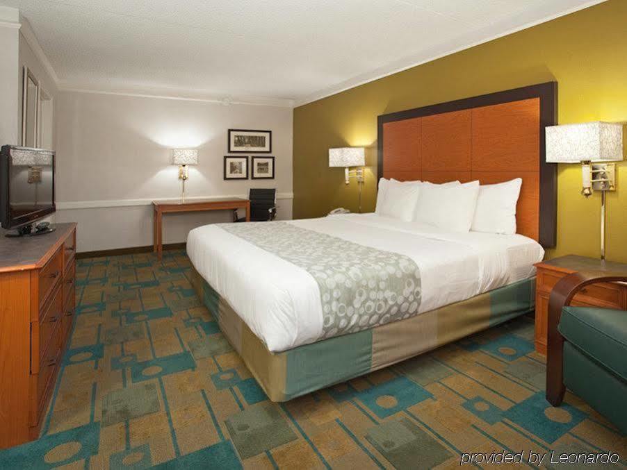 La Quinta By Wyndham Hotel 2*