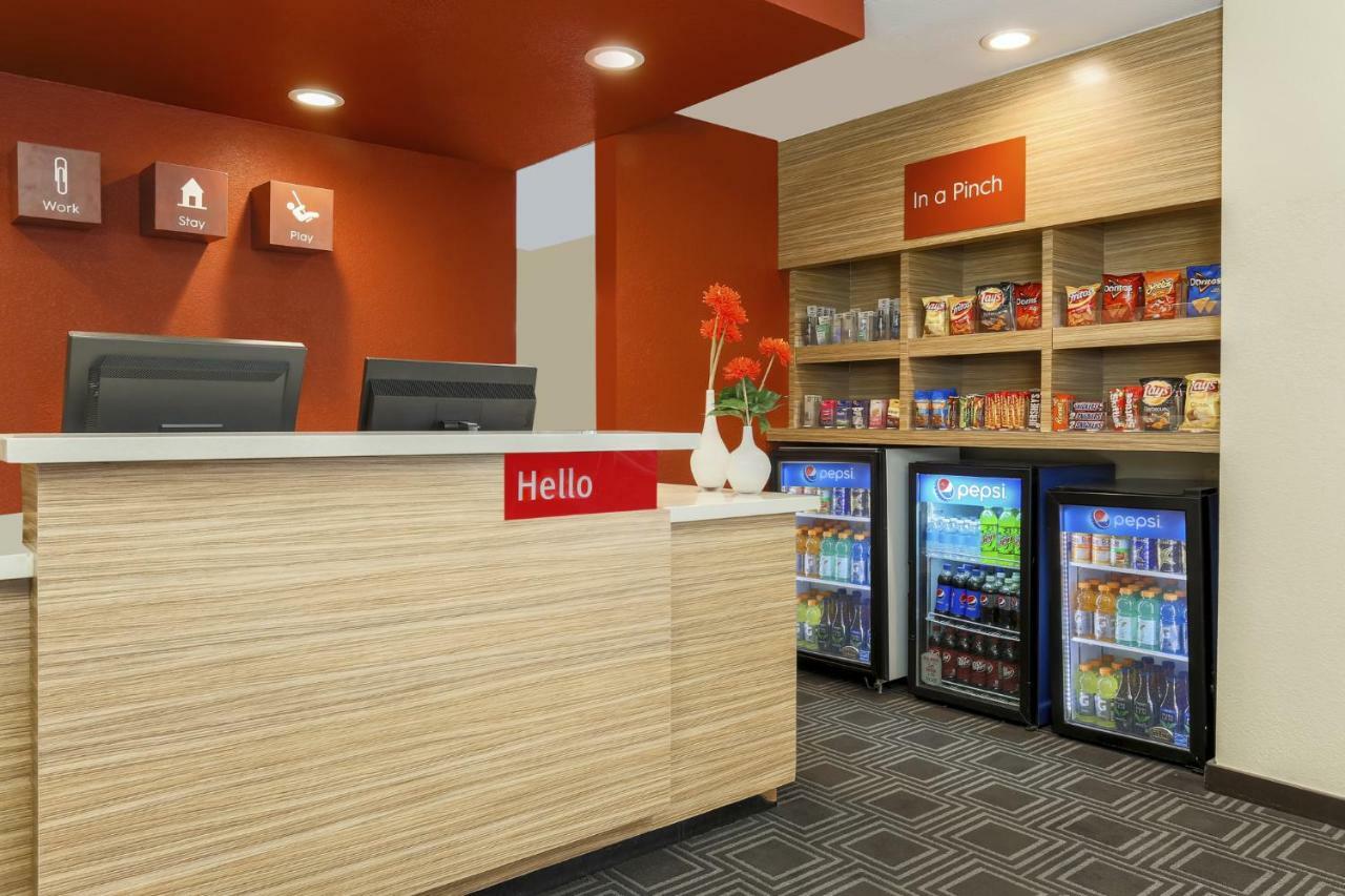 Suburban Tech Center DEN