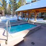 The Lift #210 - Lots Of Room - Pool And Hot Tub Access