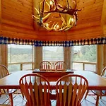 Sunflower Lodge