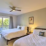Roomy Avon Family Chalet With Hot Tub In Eaglevail!