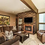 Durant Condominiums Unit C6, Ski-In Condo, 2 Blocks From The Silver Queen Gondola
