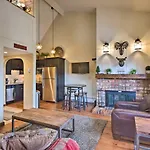 Cozy Breckenridge Condo At Base Of Peak 9!