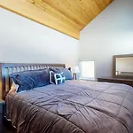 Remodeled 2 Bedroom East Vail Condo 6G With Hot Tub Market Free Shuttle