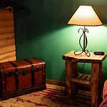 Gateway Inn And Suites