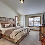 Luxe Rocky Mtn Retreat With Hot Tub - By Winter Park