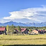 Sunny Pagosa Springs Escape With Deck And Views!