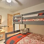 Cozy Mountain Getaway With Ski Shuttle Access!