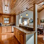 Pure Luxury With Hot Tub, Pool Table And Sauna Plus Wet Bar - Chessetts Lodge