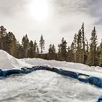 Pure Luxury With Hot Tub, Pool Table And Sauna Plus Wet Bar - Chessetts Lodge