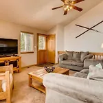 Amazing Views Day & Night Plus Private Hot Tub - Lunar View Lodge