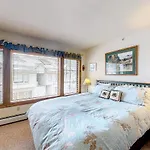 Ski Den #22