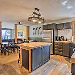 Ski-Inandski-Out Granby Condo With Indoor Hot Tub!