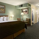 Days Inn & Suites By Wyndham Trinidad
