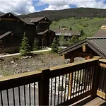 Fairmont Residence On The River