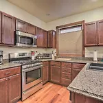Cozy Central Glenwood Springs Condo With 2 Decks!