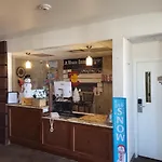 A Riverside Inn Travelodge By Wyndham
