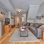 Pet-Friendly Fraser Condo With Ski Shuttle