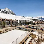 View Of Mt, Crested Butte And Lifts 2 Bedroom Condo Condo