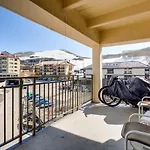Plaza 3PK 2BR 2BTH PZ641