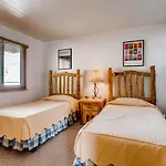 Plaza 3PK 2BR 2BTH PZ641