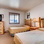 Plaza 3PK 2BR 2BTH PZ641