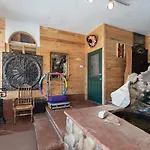 Wanderer Studio, An Off Grid Mountain Guest Studio With Fantastic Views