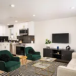 Stylish 5Br Home W/ Fire Pit! 15 Mins To Dt Denver