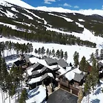 Skiers Palace