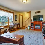 Dragons Roost Cabin With Sangre De Cristo Views!