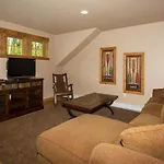 Leland Creek Home