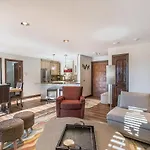 Bear Claw 209 - Ski-In Ski-Out Condo!