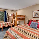 Bear Claw 107 - Ski-In Ski-Out Condo!