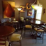 Skiway Lodge