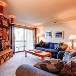 Budget-Friendly, Rustic Condo In The Heart Of Downtown - Walk Everywhere, Recent Upgrades! At105