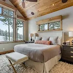 Luxurious 6-Bedroom Ski-In-Ski-Out Home, Very Spacious, With Private Hot Tub And Game Room,