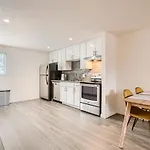 Large Apartments In Lakewood, Sk