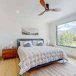 Alpine Vista Haven