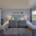 Castle Creek Manor