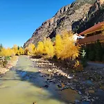 Hot Springs Inn