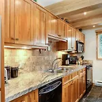 Chateau Roaring Fork Unit 22, Spacious Condo With Beautiful River Views, 4 Blocks To Town