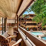 Fasching Haus Unit 10, Townhouse W/ Private Deck, Great Views, 2 Blocks To Downtown Aspen