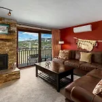 Bear Claw 408 - Ski-In Ski-Out Condo!