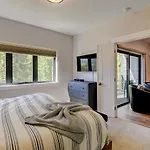 New Luxury Condo 102 With Great Views - Best Price - 500 Dollars Of Free Activities & Equipment Rentals Daily