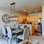 New Luxury Villa #306 Next To Resort With Hot Tub & Great Views - 500 Dollars Of Free Activities And Equipment Rentals Daily